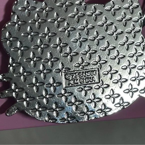 Sanrio Hello Kitty Face Pave 3D Bling Key Chain Silver Finish 2025 - Picture 6 of 12